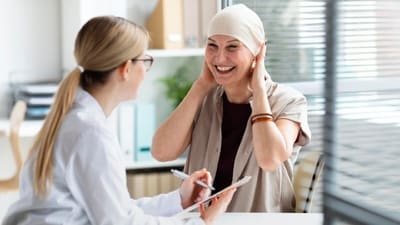 Emotional support is non-negotiable during cancer treatment. (Freepik) Emotional support is non-negotiable during cancer treatment. (Freepik)