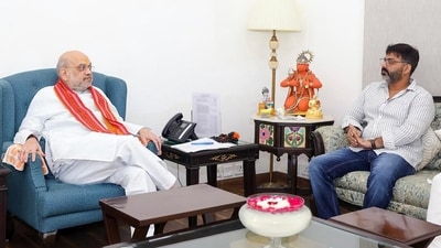 Actor and Singer Pawan Singh meets home minister and senior BJP leader Amit Shah in New Delhi on Tuesday. (X/@AmitShahOffice/ANI) Actor and Singer Pawan Singh meets home minister and senior BJP leader Amit Shah in New Delhi on Tuesday. (X/@AmitShahOffice/ANI)
