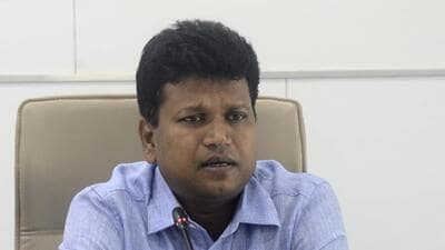Pune municipal commissioner Naval Kishore Ram said that Yerawada –Katraj tunnel proposed by PMRDA is not feasible, citing both financial and technical constraints. (HT FILE) Pune municipal commissioner Naval Kishore Ram said that Yerawada –Katraj tunnel proposed by PMRDA is not feasible, citing both financial and technical constraints. (HT FILE)