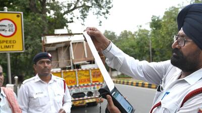 Traffic cops fined commuters ₹3.45 lakh in one day; 2025 challans till Sept nearly match last year’s lane violation tally of 61,780, data shows. (HT Archive) Traffic cops fined commuters ₹3.45 lakh in one day; 2025 challans till Sept nearly match last year’s lane violation tally of 61,780, data shows. (HT Archive)