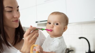Introduce healthy foods to your baby during the solid food stage. (Picture credits: Freepik) Introduce healthy foods to your baby during the solid food stage. (Picture credits: Freepik)