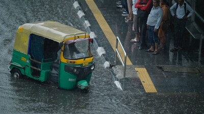 Apart from the relief from high temperatures, the heavy rainfall also inundated parts of Delhi. (Raj K Raj/HT Photo) Apart from the relief from high temperatures, the heavy rainfall also inundated parts of Delhi. (Raj K Raj/HT Photo)