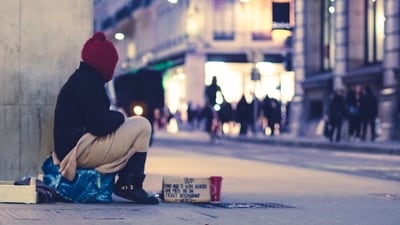 A Chinese man with multiple degrees chose homelessness, surviving on free meals and second-hand clothes, (Representational image/Unsplash) A Chinese man with multiple degrees chose homelessness, surviving on free meals and second-hand clothes, (Representational image/Unsplash)