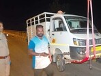 A pilgrim was killed and 30 others were injured when the Mahindra pick-up vehicle in which they were returning after paying obeisance at Mansa Devi Temple overturned at Old Panchkula light point early on Tuesday, police said. (Sant Arora /HT)