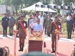 Punjab governor Gulab Chand Kataria paying tributes to the fallen soldiers at Asal Uttar village in Tarn Taran on Tuesday. (HT)
