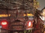 The entire coconut consignment got scattered on the expressway affecting traffic movement. (HT)