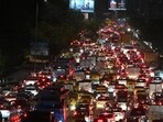 Traffic Jam at Ring road near Sarai Kalan Khan in New Delhi on Wednesday. (Sanjeev Verma/HT PHOTO)