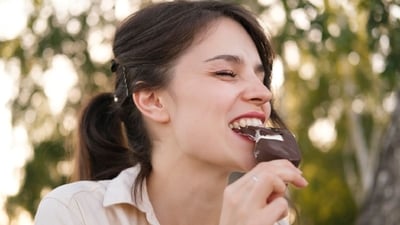 Avoid foods that increase your risk of oral cavities. (Freepik) Avoid foods that increase your risk of oral cavities. (Freepik)