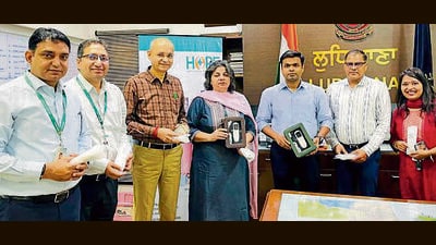 DC Himanshu Jain handed over the transcutaneous bilirubin meters in eight government hospitals in Ludhiana on Tuesday. (HT)