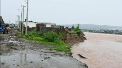 The MeT has advised farmers and growers to suspend all farm activities from October 5 till 7. (File) The MeT has advised farmers and growers to suspend all farm activities from October 5 till 7. (File)
