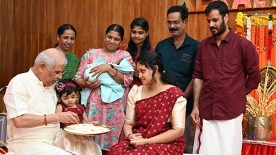Kerala Governor Rajendra Vishwanath Arlekar initiated many children into the world of letters at the Raj Bhavan on the occasion of Vidyarambham. (X) Kerala Governor Rajendra Vishwanath Arlekar initiated many children into the world of letters at the Raj Bhavan on the occasion of Vidyarambham. (X)