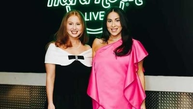 Claudia and Jackie Oshry extend their hit podcast 'The Toast' with Dear Media in a major 3-year deal, signaling continued growth across media and live events. (@girlwithnojob) Claudia and Jackie Oshry extend their hit podcast 'The Toast' with Dear Media in a major 3-year deal, signaling continued growth across media and live events. (@girlwithnojob)