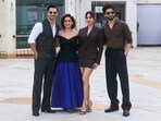 Bollywood actors Varun Dhawan, Janhvi Kapoor, Sanya Malhotra, and Rohit Saraf pose for a photograph while promoting their upcoming film in Mumbai Bollywood actors Varun Dhawan, Janhvi Kapoor, Sanya Malhotra, and Rohit Saraf pose for a photograph while promoting their upcoming film in Mumbai