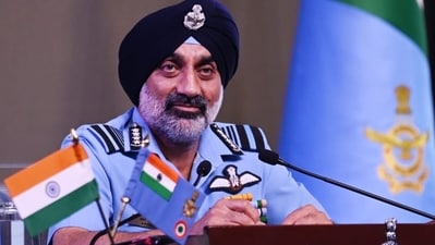 Indian Air Force Chief Amar Preet Singh getures during an annual press conference at Subroto Park on Friday in New Delhi. (HT Photo/Vipin Kumar) Indian Air Force Chief Amar Preet Singh getures during an annual press conference at Subroto Park on Friday in New Delhi. (HT Photo/Vipin Kumar)