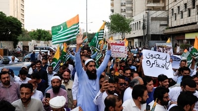 People chant slogans in support of the Kashmiri people as they gather to condemn the killings following a shutter-down strike in Muzaffarabad, the capital of Pakistan-administered Kashmir, during a protest in Karachi, Pakistan October 2, 2025. (REUTERS)