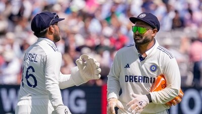 India's Dhruv Jurel, left, greets Rishabh Pant as the former arrives on the field during a match. (PTI) India's Dhruv Jurel, left, greets Rishabh Pant as the former arrives on the field during a match. (PTI)