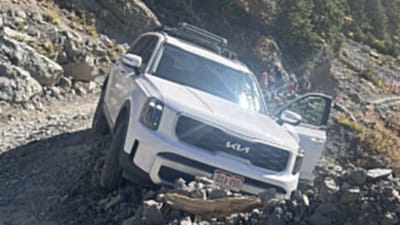 The Black Bear Pass in Colorado was closed after SUV got stuck. It was reopened a day later (X/@SheriffAlert) The Black Bear Pass in Colorado was closed after SUV got stuck. It was reopened a day later (X/@SheriffAlert)