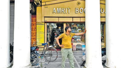 Shopworker Mohsin spent three hours manually counting all of Connaught Place, arriving at a higher figure than survey’s structured 1,586 total. (HT Photo) Shopworker Mohsin spent three hours manually counting all of Connaught Place, arriving at a higher figure than survey’s structured 1,586 total. (HT Photo)