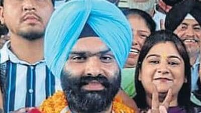 The no-confidence motion against Udayveer Singh Dhillon of the Congress has been a recurring issue. (HT File)