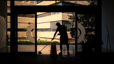 Jesse recommends performing daily household chores like cleaning the house after meals to balance blood glucose spikes. (Unsplash) Jesse recommends performing daily household chores like cleaning the house after meals to balance blood glucose spikes. (Unsplash)