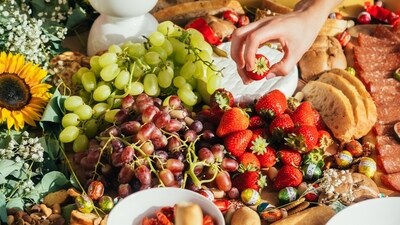 Some fruits and vegetables can be harsh for people with a sensitive gut - Dr Sethi suggests alternatives that are gentler. (Unsplash) Some fruits and vegetables can be harsh for people with a sensitive gut - Dr Sethi suggests alternatives that are gentler. (Unsplash)