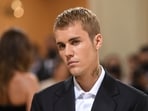 Justin Bieber impresses fans as he performs piano ballad of Walking Away(Invision)