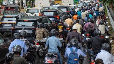 An employee in Gurgaon explained he stayed late at work to dodge rush hour. (PTI) An employee in Gurgaon explained he stayed late at work to dodge rush hour. (PTI)