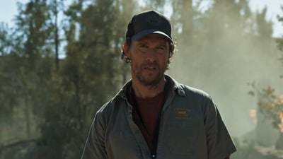 Kevin McKay, a school bus driver who saved 22 children during the 2018 Camp Fire, inspires the Hollywood film The Lost Bus. (@AppleTV/X) Kevin McKay, a school bus driver who saved 22 children during the 2018 Camp Fire, inspires the Hollywood film The Lost Bus. (@AppleTV/X)