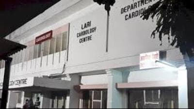 The man alleged that his father was left unattended for nearly an hour in the emergency ward, while a doctor allegedly used abusive language. (File)