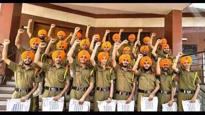Twenty-four students from Nishan-E-Sikhi, an academy run by Kar Sewa at Khadoor Sahib of Tarn Taran, have cleared the written examination of the National Defence Academy. A total of 42 students had appeared for the UPSC-conducted exam. (HT Photo)