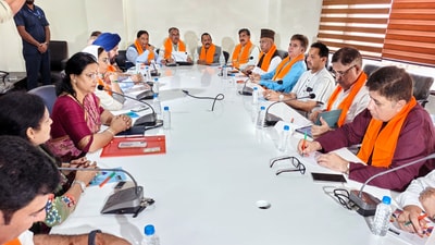 Union minister of state for science & technology Jitendra Singh, BJP national general secretary Tarun Chugh and other leaders during a meeting in Jammu on Saturday.) (ANI) Union minister of state for science & technology Jitendra Singh, BJP national general secretary Tarun Chugh and other leaders during a meeting in Jammu on Saturday.) (ANI)
