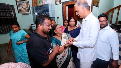 BRS MLA Harish Rao Thanneeru meets bereaved family members of Pole Chandrashekar, an Indian student from Hyderabad who was killed on Friday night in Dallas, US (@BRSHarish) BRS MLA Harish Rao Thanneeru meets bereaved family members of Pole Chandrashekar, an Indian student from Hyderabad who was killed on Friday night in Dallas, US (@BRSHarish)