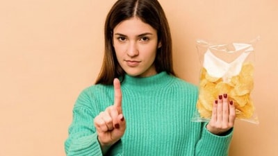 Snacks can heal or harm. It depends on what you choose. (Picture credit: Freepik) Snacks can heal or harm. It depends on what you choose. (Picture credit: Freepik)