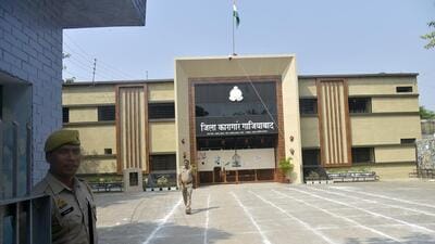 As per a procedure, the concerned court sends two official communications that are sent separately to the district police and concerned jail authorities for producing inmates in court for case hearings. (Sakib Ali/HT Photo) As per a procedure, the concerned court sends two official communications that are sent separately to the district police and concerned jail authorities for producing inmates in court for case hearings. (Sakib Ali/HT Photo)
