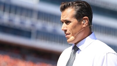 Brady Quinn is an NFL veteran who also has television experience. His professionalism and solid presence are exactly what Fox Sports needs in this rare position. (Photo by Justin Casterline / GETTY IMAGES NORTH AMERICA / Getty Images via AFP) (Getty Images via AFP) Brady Quinn is an NFL veteran who also has television experience. His professionalism and solid presence are exactly what Fox Sports needs in this rare position. (Photo by Justin Casterline / GETTY IMAGES NORTH AMERICA / Getty Images via AFP) (Getty Images via AFP)