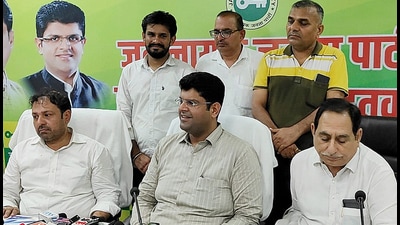 Former deputy chief minister Dushyant Chautala addresses a press conference in Rohtak on Sunday. (Manoj Dhaka/HindustanTimes)