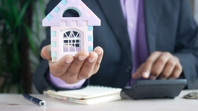 SM REITs are suitable for mature retail investors seeking a diversified portfolio with exposure to both commercial and residential real estate without directly buying property. (Photo for representational purposes only) (Pixabay) SM REITs are suitable for mature retail investors seeking a diversified portfolio with exposure to both commercial and residential real estate without directly buying property. (Photo for representational purposes only) (Pixabay)
