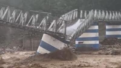 Several houses were damaged after the swelling Teesta river at Teesta Bazar in Kalimpong. At Dhudia under Mirik sub-division, many houses were swept away by the Balasan River. Several houses were damaged after the swelling Teesta river at Teesta Bazar in Kalimpong. At Dhudia under Mirik sub-division, many houses were swept away by the Balasan River.