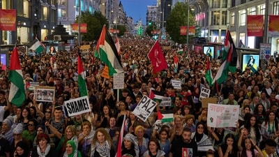 Pro-Palestinian demonstrators rally during a protest in Madrid, Spain, calling for an end to the war in Gaza. (AP Photo/Bernat Armangue) Pro-Palestinian demonstrators rally during a protest in Madrid, Spain, calling for an end to the war in Gaza. (AP Photo/Bernat Armangue)