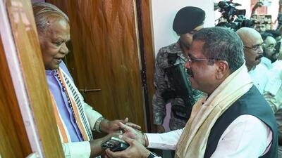 Union minister and BJP's Bihar election in-charge Dharmendra Pradhan meets Union minister and HAM (S) leader Jitan Ram Manjhi ahead of the state Assembly elections, in Patna, on Sunday. (PTI) Union minister and BJP's Bihar election in-charge Dharmendra Pradhan meets Union minister and HAM (S) leader Jitan Ram Manjhi ahead of the state Assembly elections, in Patna, on Sunday. (PTI)