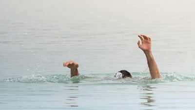 A group of 16 Russian nationals working with the Naval Dockyard had come to Yarada Beach for an outing (Pixabay/Representative)