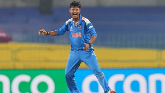 Pacer Kranti Gaud (3/20) dismantled Pakistan's top order while the spinners cleaned up the middle-order and tail, bundling them out for 159.(AP)