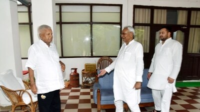 RJD’s decision to ally with the JD(U) in the 2015 assembly elections, and also accept Nitish Kumar’s leadership in the alliance needs to be seen in the backdrop of the continuous slide the RJD suffered in Bihar between 2000 and 2010. (ANI) RJD’s decision to ally with the JD(U) in the 2015 assembly elections, and also accept Nitish Kumar’s leadership in the alliance needs to be seen in the backdrop of the continuous slide the RJD suffered in Bihar between 2000 and 2010. (ANI)