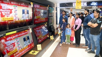 People at a Patna shop watch Chief Election Commissioner of India, Gyanesh Kumar's press conference on the announcement Bihar election date on Monday (ANI) People at a Patna shop watch Chief Election Commissioner of India, Gyanesh Kumar's press conference on the announcement Bihar election date on Monday (ANI)