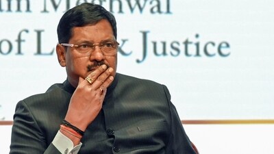 The incident took place while the CJI was mentioning the cases (ANI) The incident took place while the CJI was mentioning the cases (ANI)