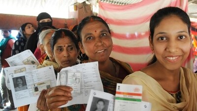 The elections for 243 assembly constituencies in Bihar will be held in two phases. (HT Archive) (HT_PRINT)