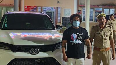 On Saturday afternoon, Kumar, a resident of Morna, Sector 24, was working when a Fortuner driver assaulted and flashed a pistol during the fight. (HT Photos)
