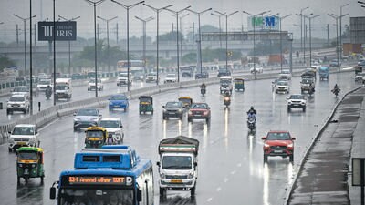 With 65.5 mm rainfall so far, over four times the monthly normal, Delhi logged its lowest October maximum in a year; IMD expects light rain to continue Tuesday. (Sanchit Khanna/HT) With 65.5 mm rainfall so far, over four times the monthly normal, Delhi logged its lowest October maximum in a year; IMD expects light rain to continue Tuesday. (Sanchit Khanna/HT)