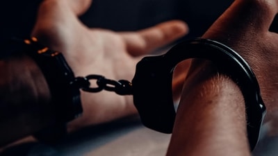A woman who posed as his wife is among those arrested. (Pexel/Representative image) A woman who posed as his wife is among those arrested. (Pexel/Representative image)