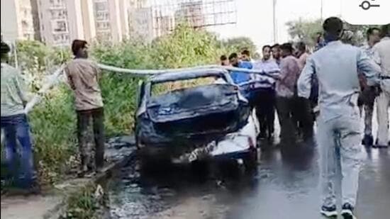 The man suffocated and was charred to death as the fire spread quickly inside the closed cabin and engulfed the car within a few seconds.